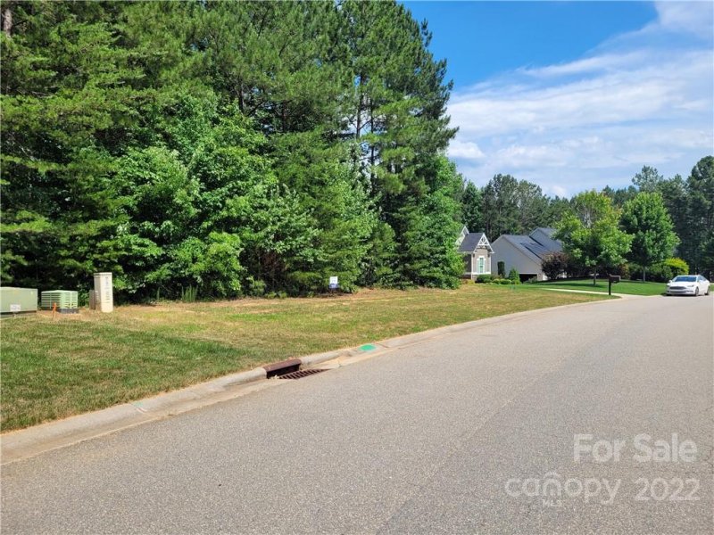 Property image 4 at 241 Ashmore Circle, Troutman, NC 28166