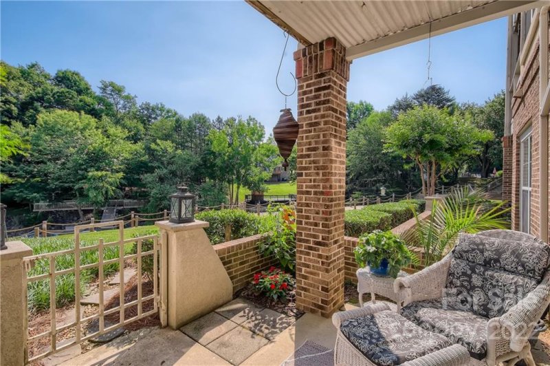 Property image 2 at 108 Pier 33 Drive, Mooresville, NC 28117