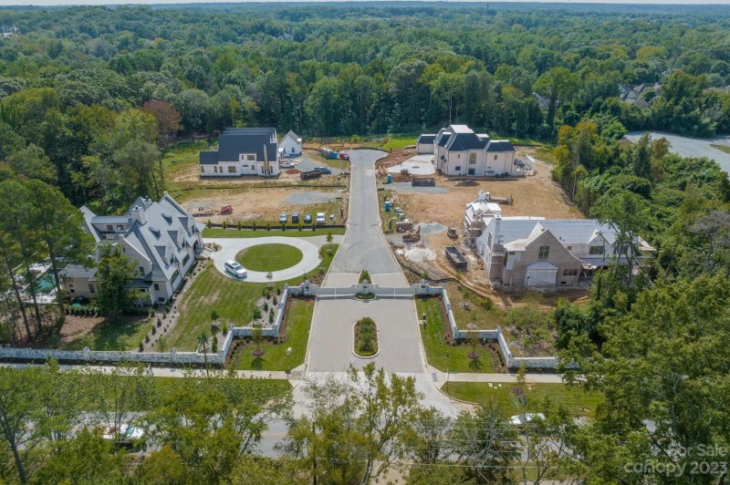 Property image 3 at 8015 Litaker Manor Court, Charlotte, NC 28270