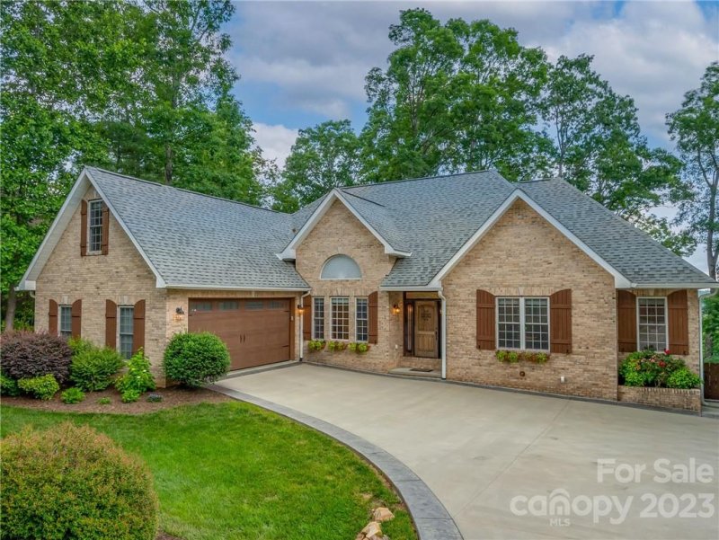 77 Ashley Woods Drive