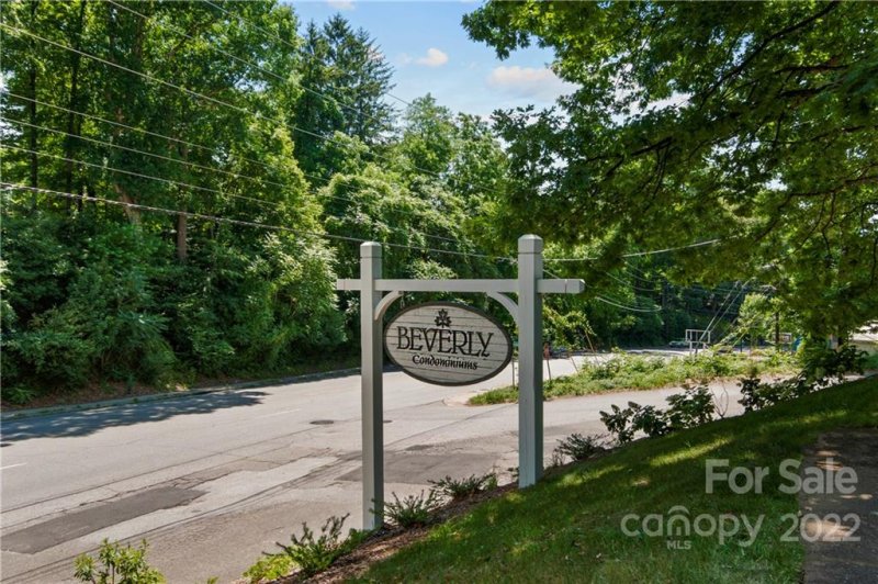 Property image 3 at 615 Biltmore Avenue, Asheville, NC 28803