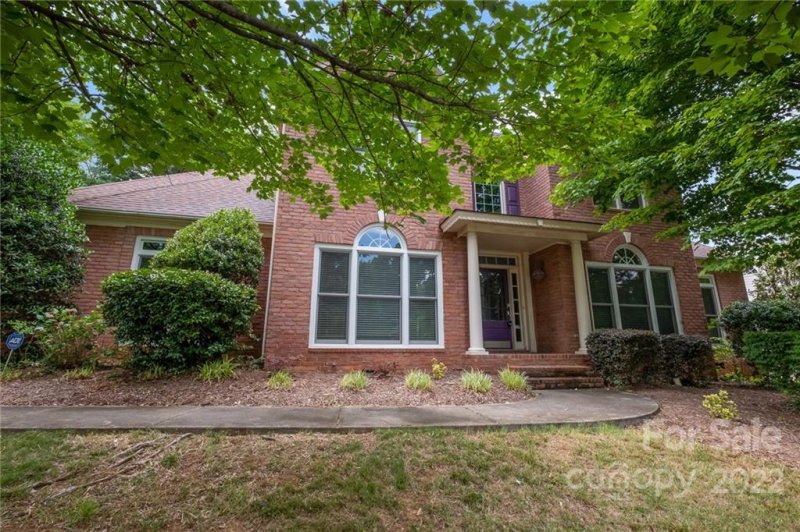 Property image 3 at 10520 Tavernay Parkway, Charlotte, NC 28262
