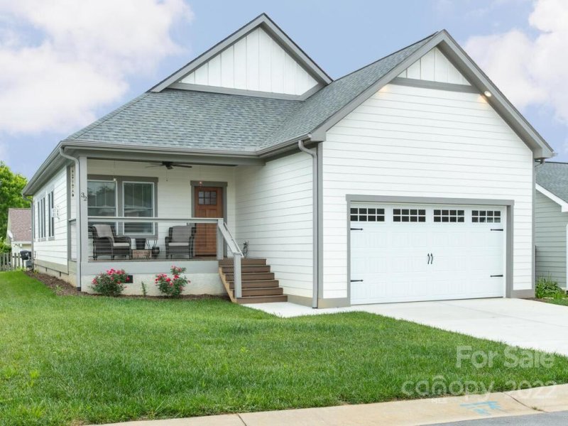 Property image 2 at 32 Hyde Park Place, Arden, NC 28704