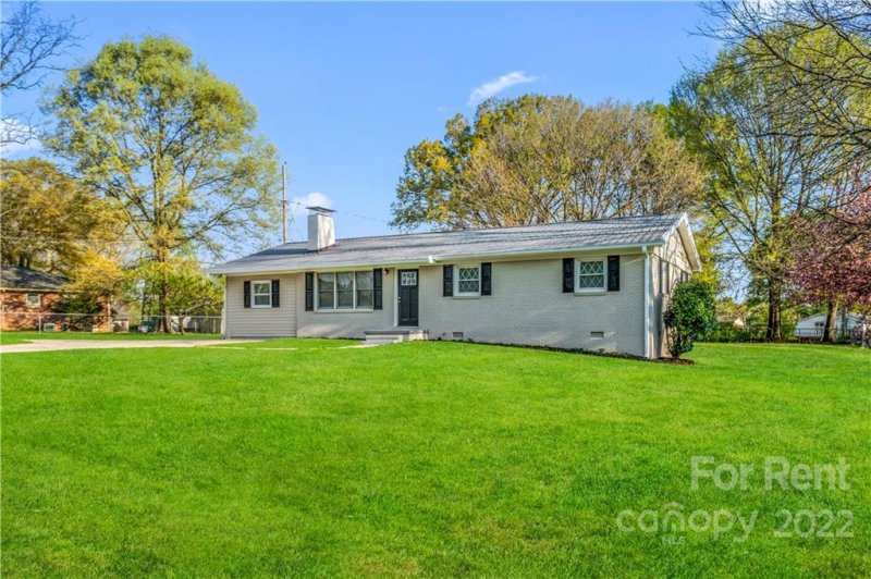 Property image 3 at 2012 Rhonda Drive, Gastonia, NC 28054