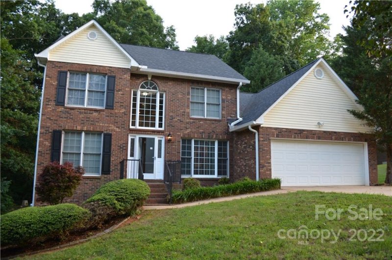 Property image 2 at 2947 Quail Drive, Newton, NC 28658