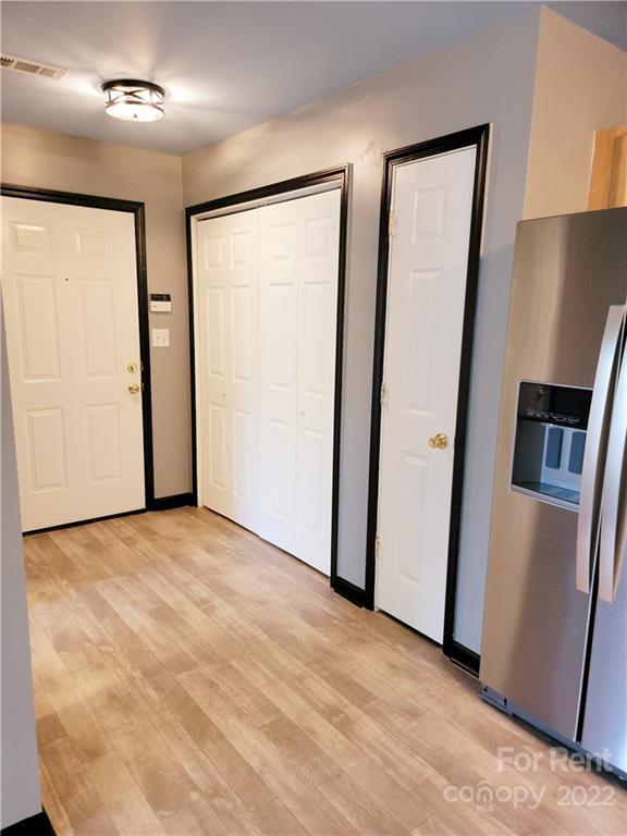 Property image 3 at 2560 Carya Pond Lane, Charlotte, NC 28212