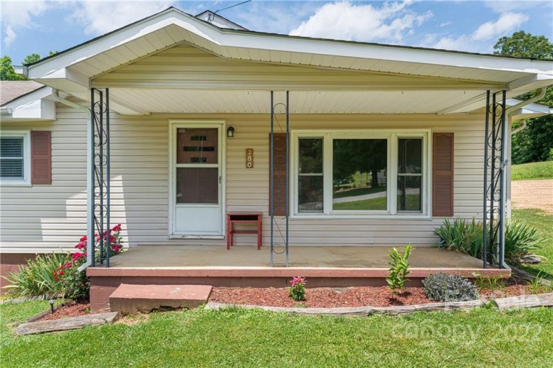 Property image 4 at 280 Mingus Street, Canton, NC 28716