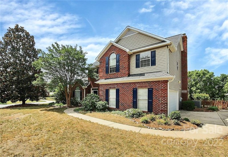 Property image 3 at 636 Gable Oaks Lane, Concord, NC 28027