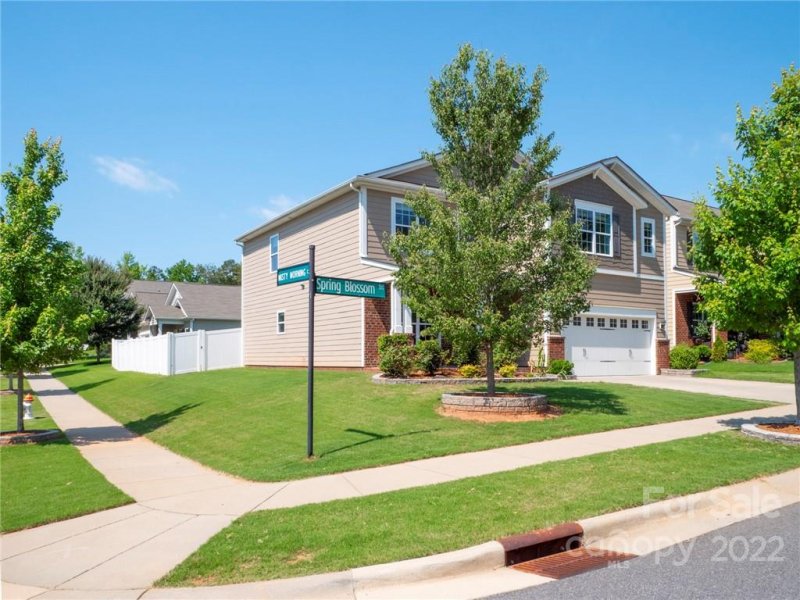 Property image 3 at 1549 Spring Blossom Trail, Fort Mill, SC 29708