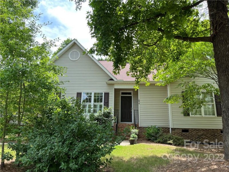 2216 Keswick Lane