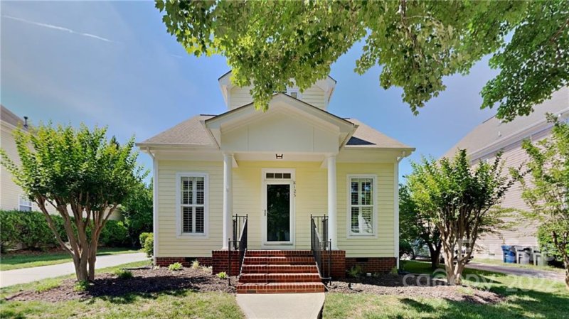 8125 Parkton Gate Drive