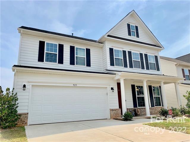 Property image 2 at 923 Ashton Oaks Court, Fort Mill, SC 29715