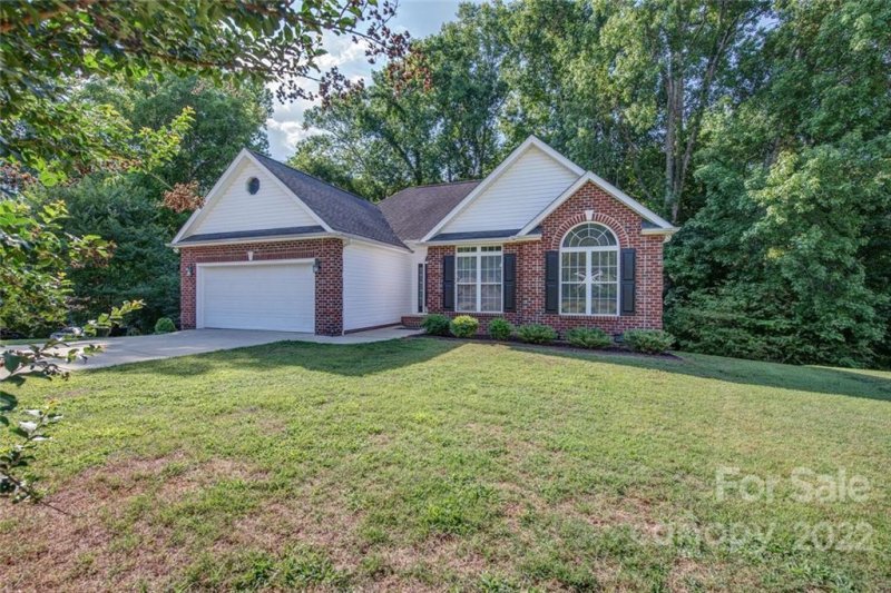 Property image 3 at 2634 Newcombe Court, Gastonia, NC 28056