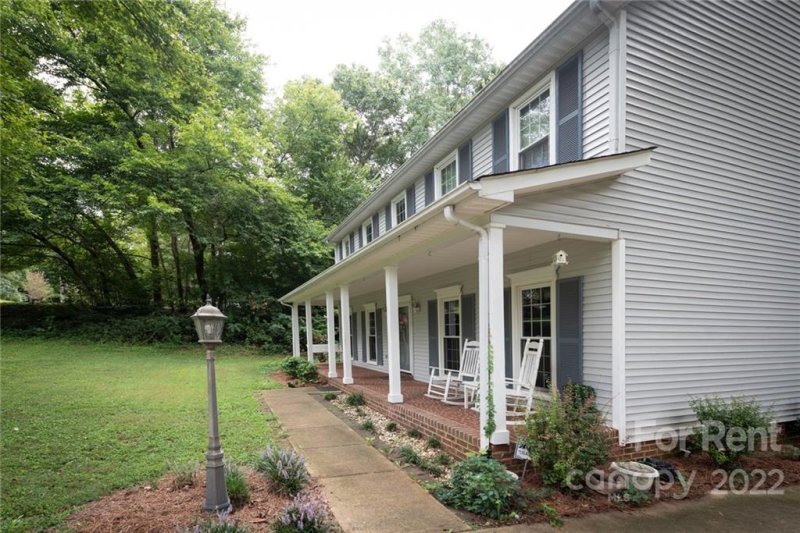 Property image 3 at 1049 Peachtree Lane, Fort Mill, SC 29715