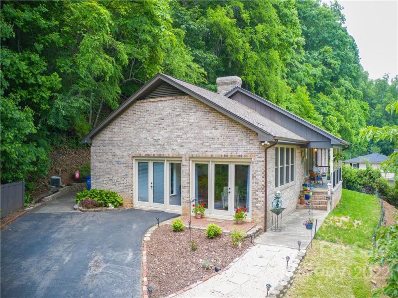 Property image 4 at 74 Adams Street, Waynesville, NC 28786