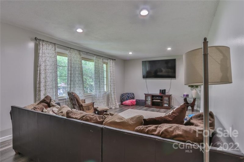 Property image 2 at 5703 Valley Field Road, Hickory, NC 28602