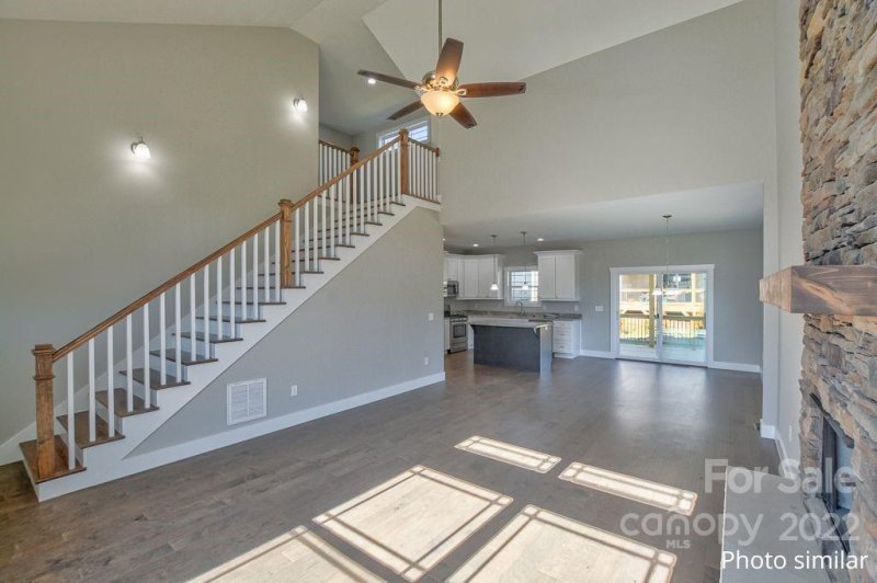 Property image 5 at 343 Windy Acres Knoll Drive, Hendersonville, NC 28792