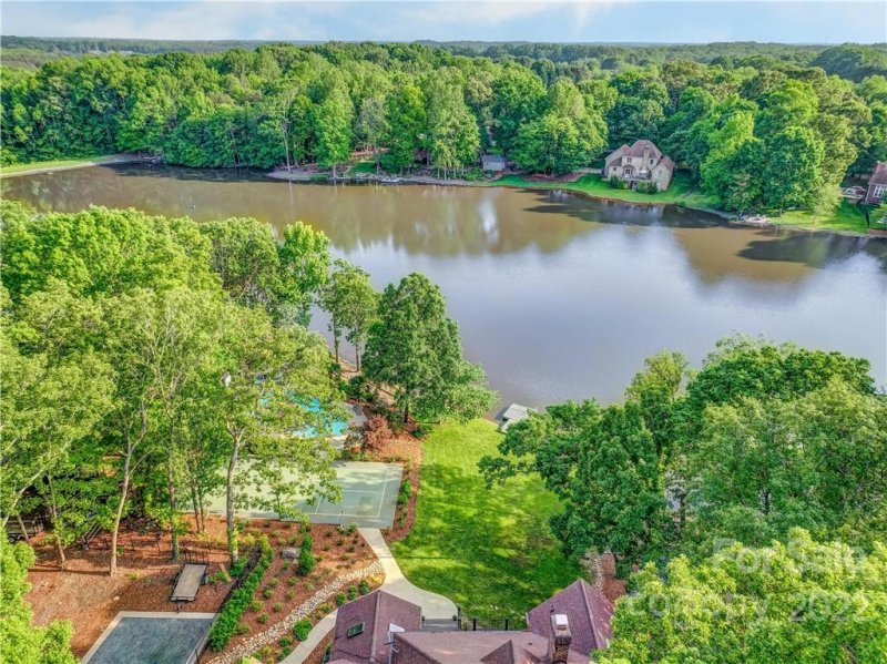 2805 Beulah Church Road