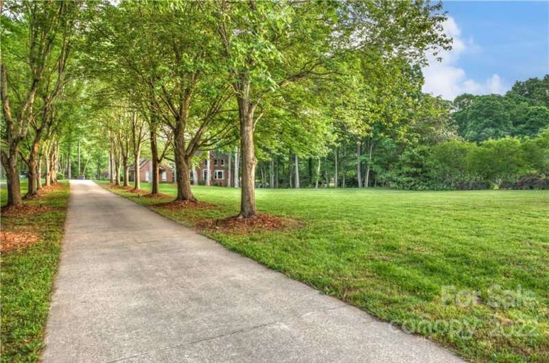 Property image 4 at 2805 Beulah Church Road, Weddington, NC 28104