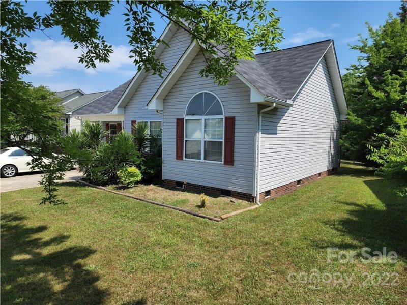 Property image 2 at 1071 Braxton Drive, Concord, NC 28025