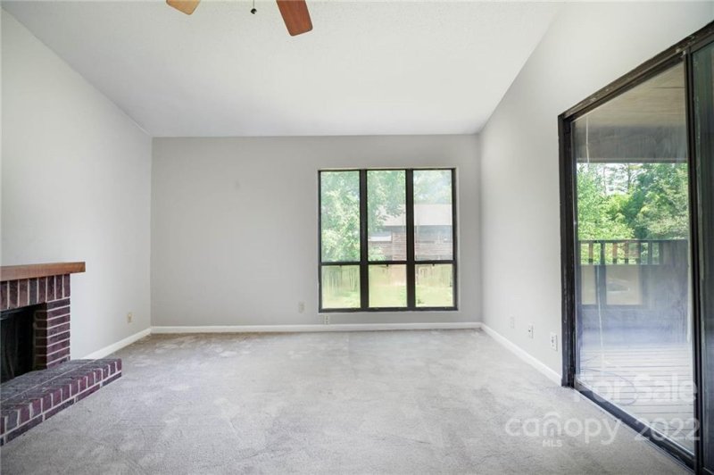 Property image 3 at 8031 Cedar Glen Drive, Charlotte, NC 28212