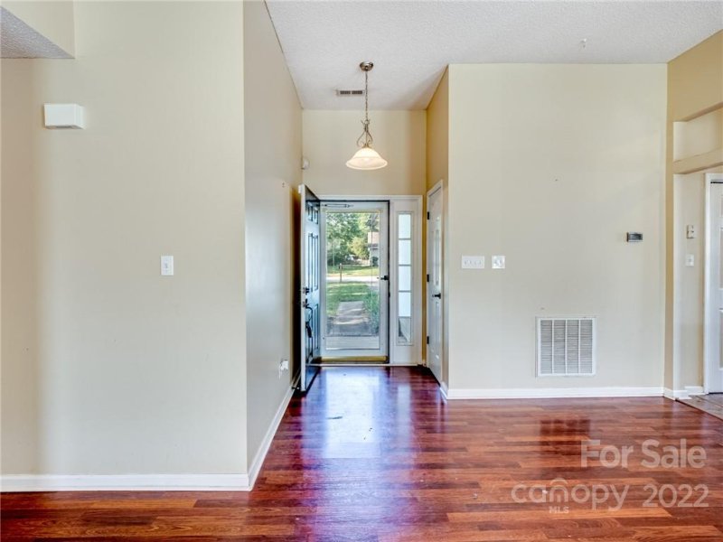 Property image 5 at 13416 Krislyn Woods Place, Charlotte, NC 28278
