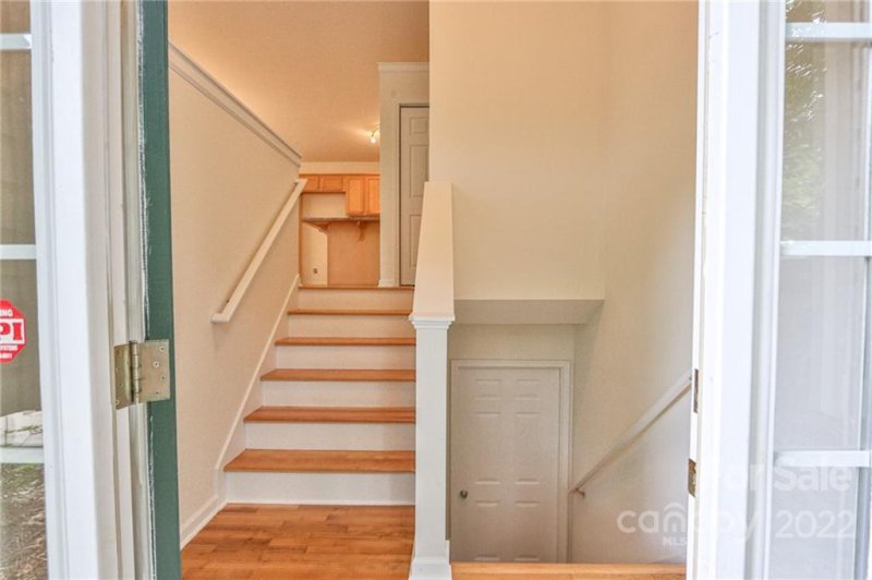 Property image 2 at 2326 39th Avenue Court, Hickory, NC 28601