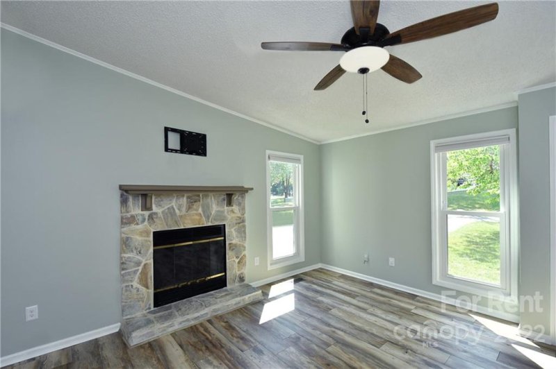 Property image 5 at 8204 Chrisbry Lane, Charlotte, NC 28215