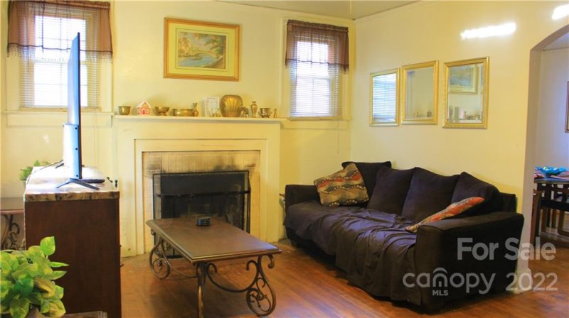 Property image 4 at 2143 Camp Greene Street, Charlotte, NC 28208