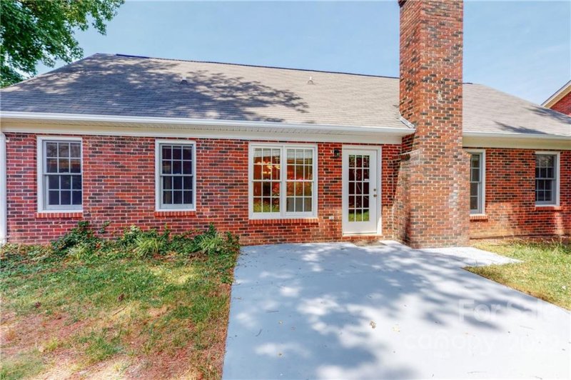 Property image 3 at 136 Ole Eastpointe Drive, York, SC 29745