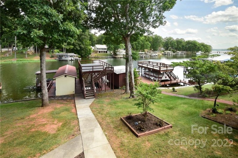 Property image 2 at 111 Dogwood Lane, Mount Gilead, NC 27306