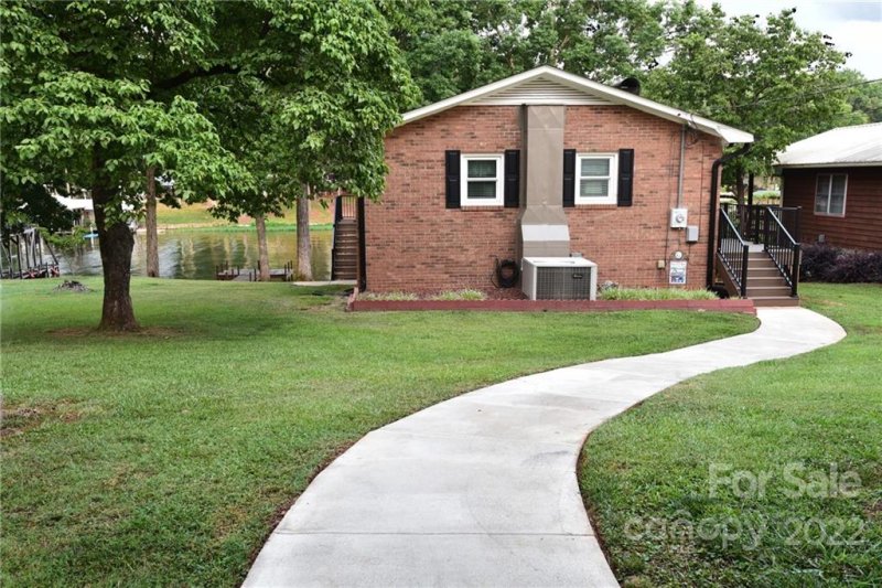 Property image 5 at 111 Dogwood Lane, Mount Gilead, NC 27306