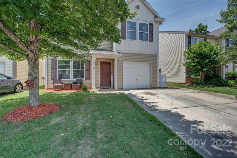 Property image 2 at 1041 Joselynn Drive, Gastonia, NC 28054