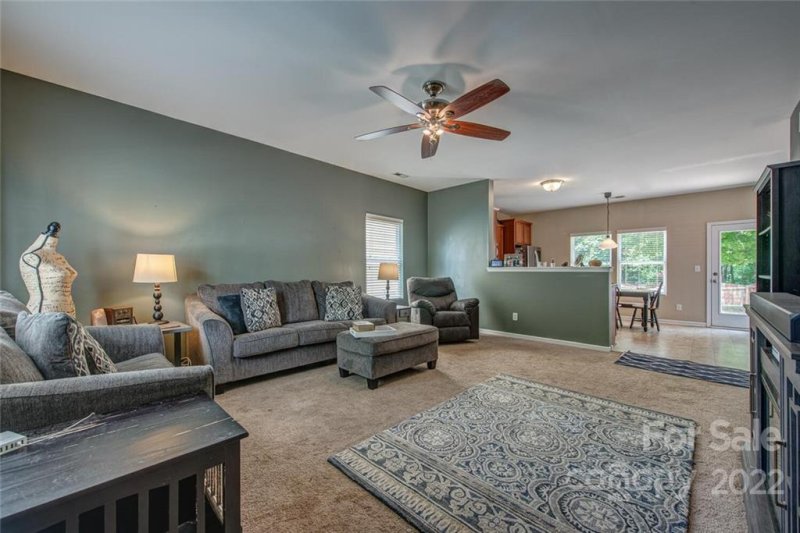 Property image 4 at 1041 Joselynn Drive, Gastonia, NC 28054