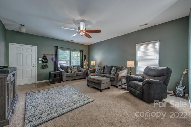 Property image 5 at 1041 Joselynn Drive, Gastonia, NC 28054