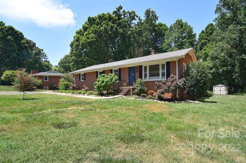 Property image 5 at 119 Meadowbrook Lane, Davidson, NC 28036