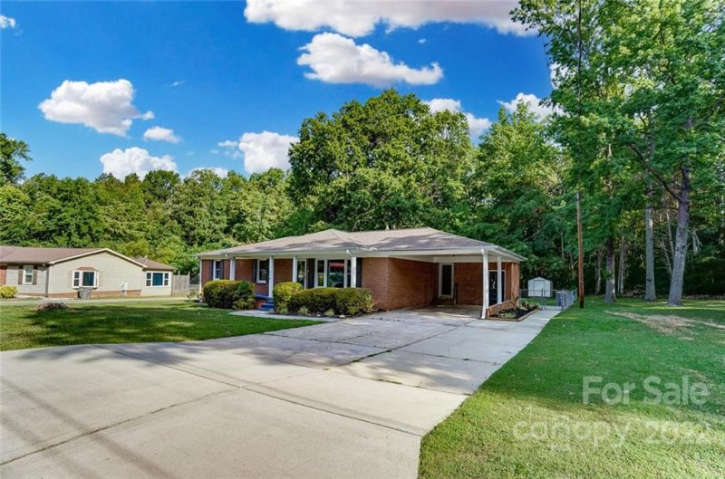 Property image 3 at 214 Cliffside Drive, Kannapolis, NC 28081