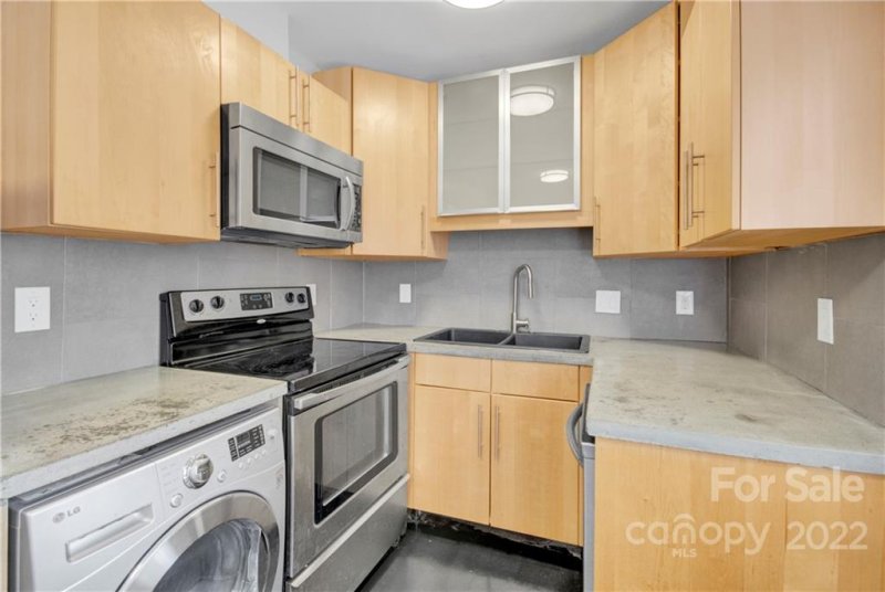 Property image 5 at 636 Chipley Avenue, Charlotte, NC 28205