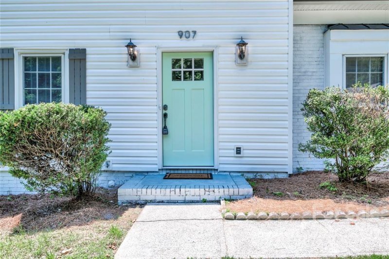 Property image 2 at 907 Doby Springs Drive, Charlotte, NC 28262