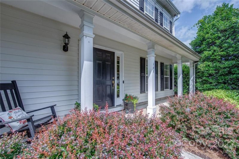 Property image 4 at 105 Brookhollow Drive, Mount Holly, NC 28120