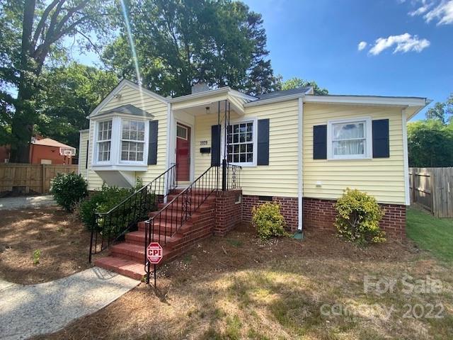 Property image 3 at 3929 Admiral Avenue, Charlotte, NC 28205