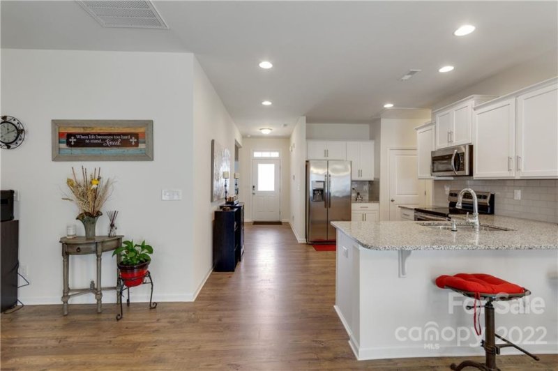 Property image 3 at 10500 Bradstreet Commons Way, Charlotte, NC 28215