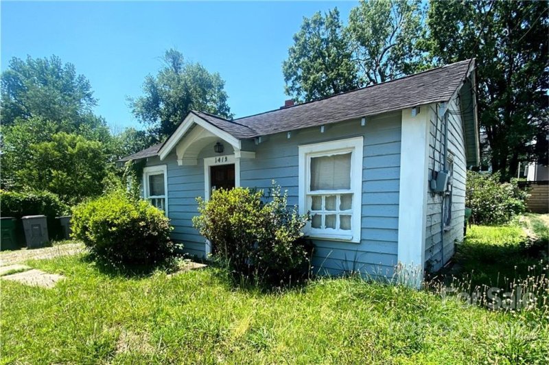 Property image 2 at 1412 Downs Avenue, Charlotte, NC 28205