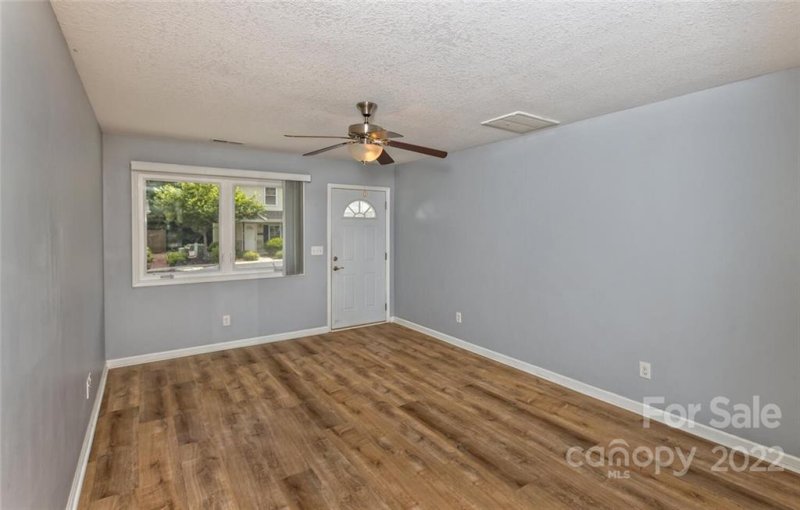 Property image 5 at 22 English Ivy Road, Asheville, NC 28806