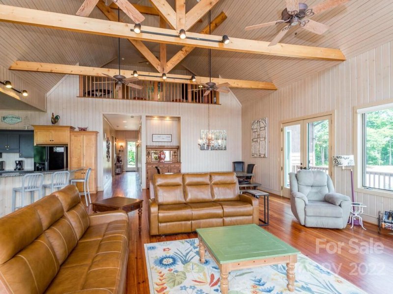 Property image 5 at 6 Songbird Court, Hendersonville, NC 28792