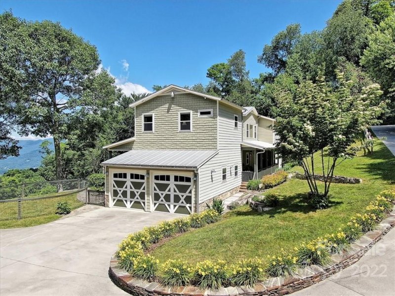 1302 Presidential Drive