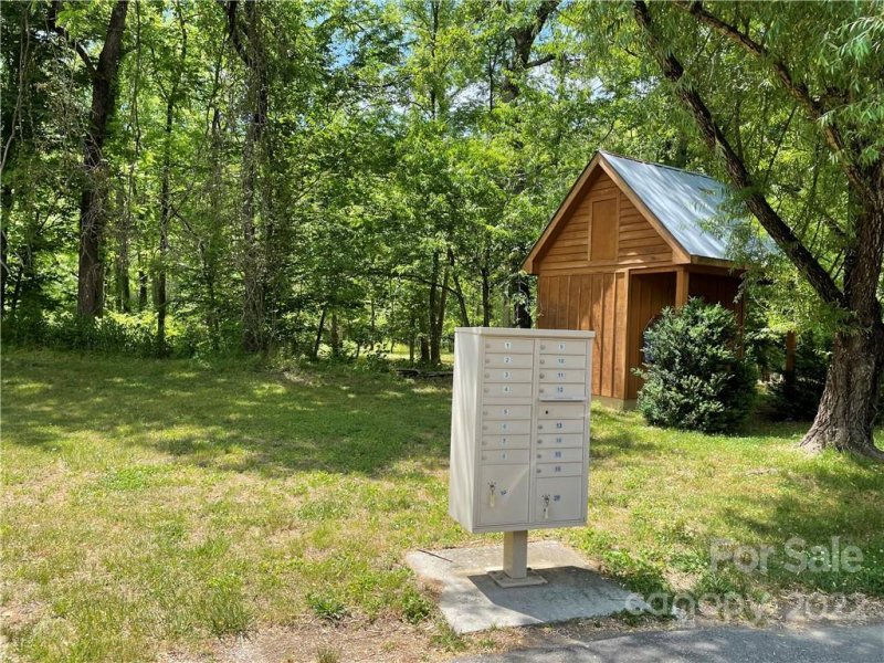 Property image 4 at 107 Twisted Birch Drive, Hendersonville, NC 28792