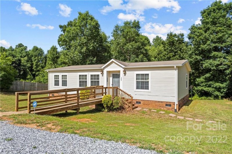 Property image 3 at 2961 Dalton Drive, Morganton, NC 28655