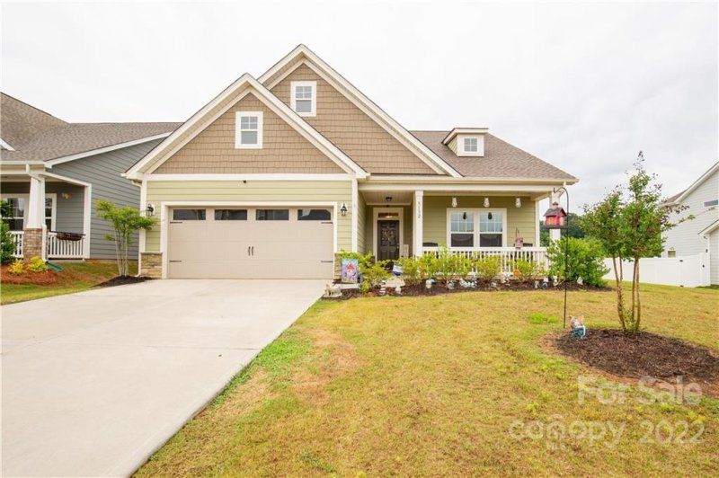 5132 Thomasville Drive