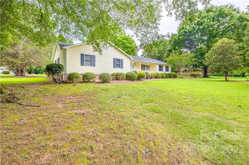 Property image 2 at 280 Bob White Run, Salisbury, NC 28147